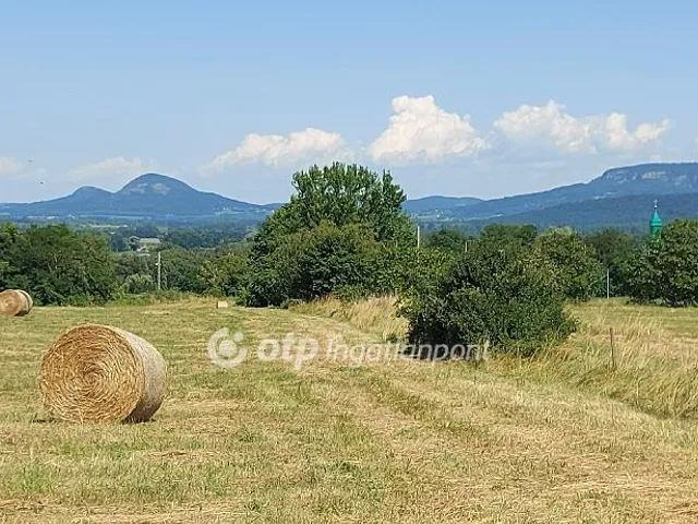 Eladó telek Balatonederics, Csendes 3026 nm