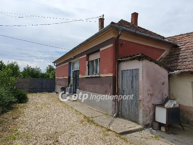 Eladó ház Kerta 86 nm