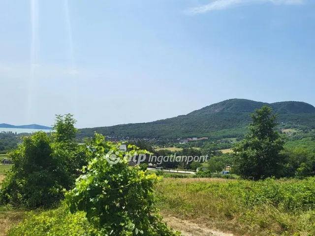 Eladó telek Badacsonytomaj 1391 nm