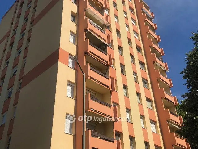 Eladó lakás Ajka 55 nm