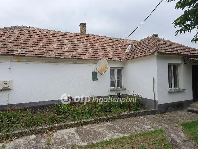 Eladó ház Gyepükaján, Csendes 70 nm