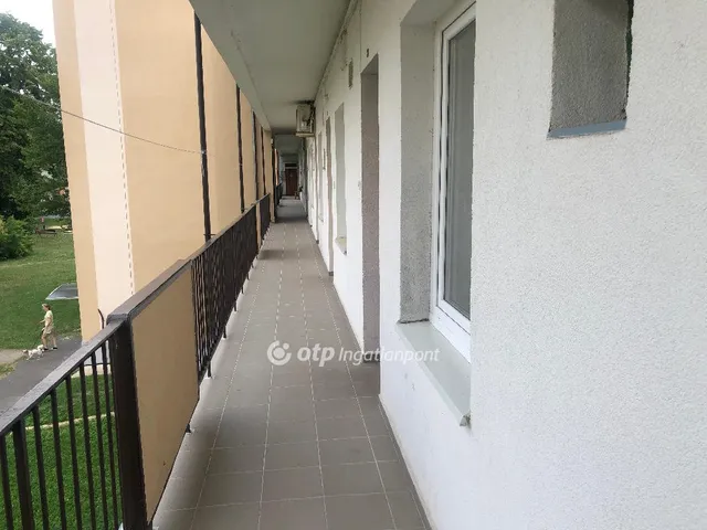 Eladó lakás Ajka, belváros 34 nm