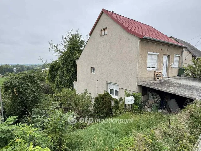 Eladó ház Ajka, Kórházdomb 170 nm