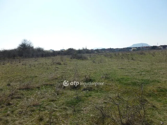 Eladó telek Tapolca 9703 nm