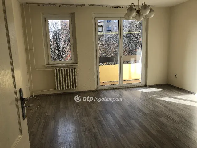 Eladó lakás Ajka 54 nm