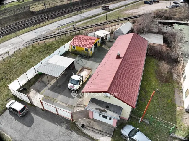Eladó kereskedelmi és ipari ingatlan Ajka 155 nm