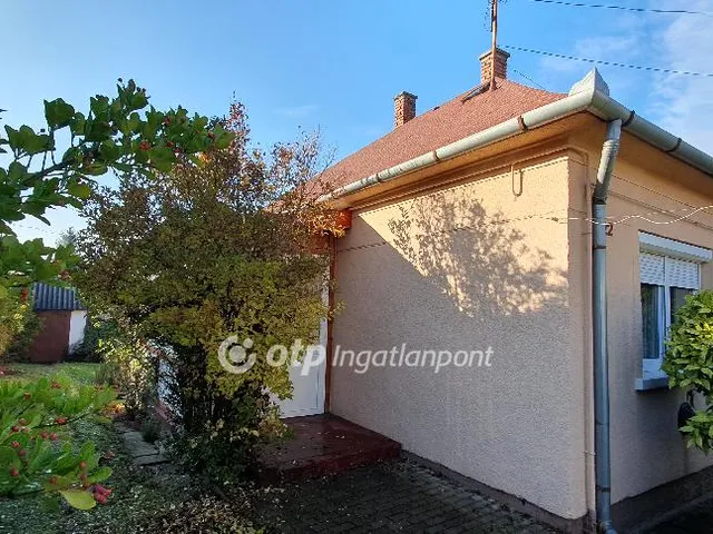 Eladó ház Devecser 75 nm