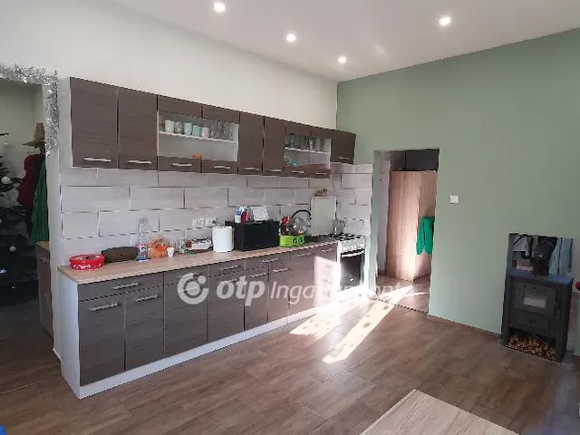 Eladó ház Devecser 57 nm