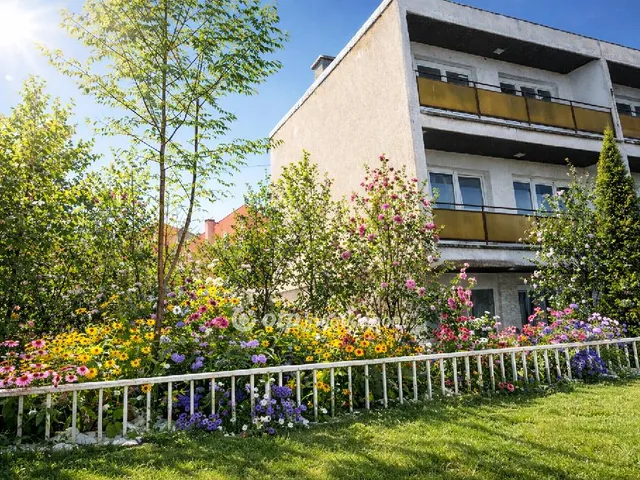 Eladó ház Ajka, Tósok 132 nm