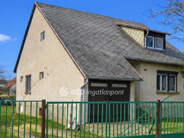 Eladó ház Halimba 116 nm