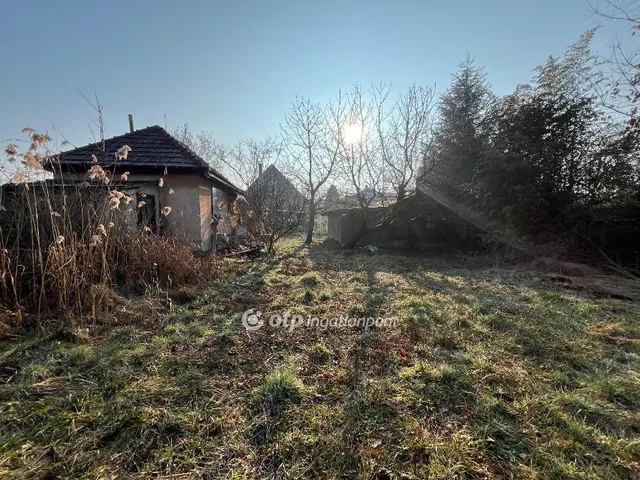 Eladó telek Ajka 1733 nm