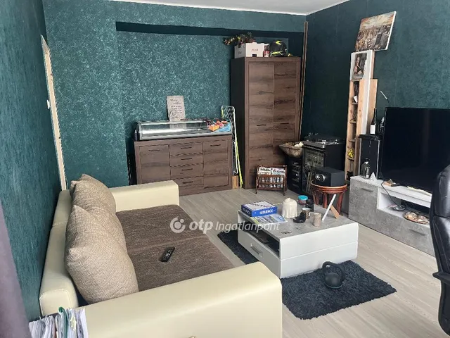 Eladó lakás Ajka 44 nm