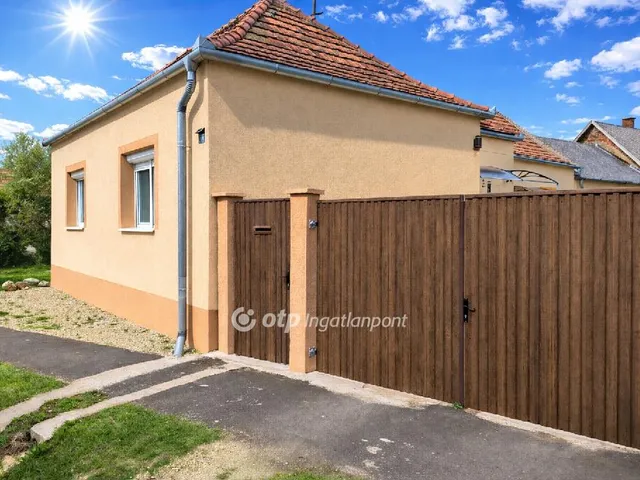 Eladó ház Nyirád 81 nm