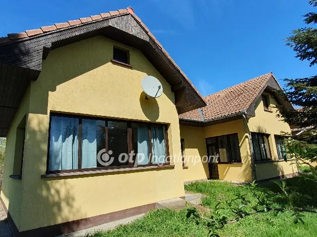 Eladó ház Kamond 101 nm