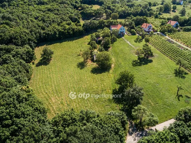 Eladó telek Szentbékkálla 2067 nm