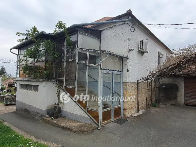 Eladó ház Devecser 97 nm