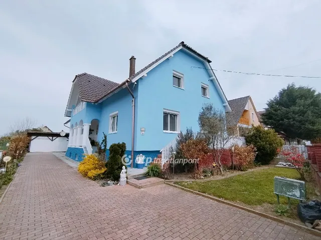 Eladó ház Nemesgulács 200 nm