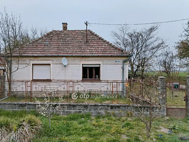 Eladó ház Iszkáz 109 nm