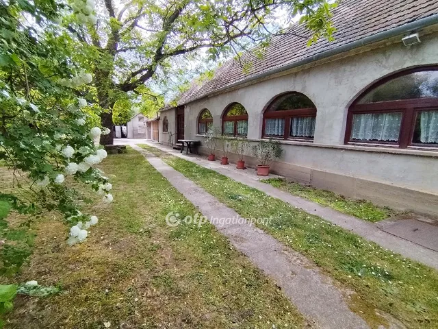 Eladó ház Somlóvecse 113 nm