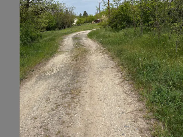 Eladó telek Lesencetomaj 2297 nm