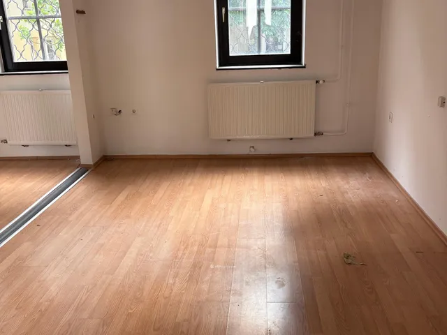 Eladó kereskedelmi és ipari ingatlan Tapolca 106 nm