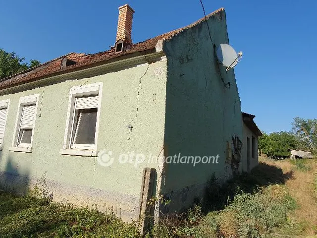 Eladó ház Nagypirit 100 nm