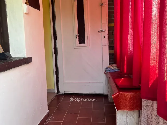 Eladó telek Somlójenő 1330 nm