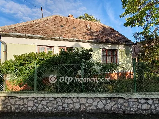 Eladó ház Nagyalásony 85 nm