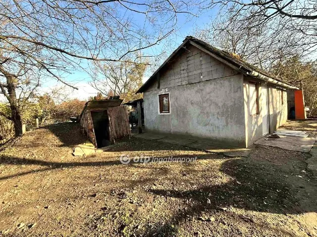 Eladó ház Kulcs, Adonyi természetvédelmi terület 40 nm