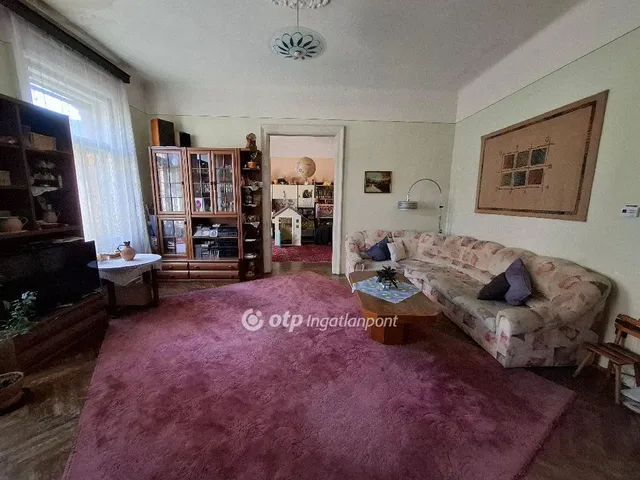 Eladó lakás Budapest VI. kerület 117 nm