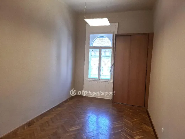 Eladó lakás Budapest VIII. kerület, Keleti pu. 44 nm