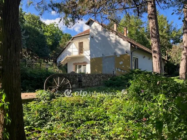 Eladó kereskedelmi és ipari ingatlan Leányfalu 744 nm