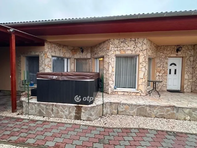 Eladó ház Sződliget 140 nm
