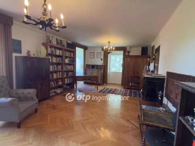 Eladó lakás Budapest II. kerület 77 nm