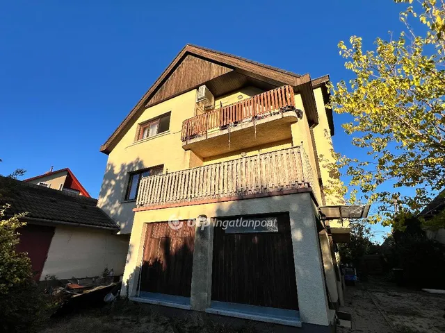 Eladó ház Budaörs 400 nm