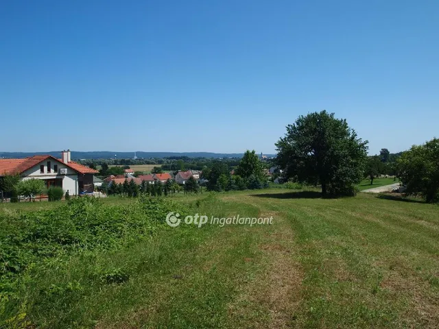 Eladó telek Szentgotthárd 2707 nm