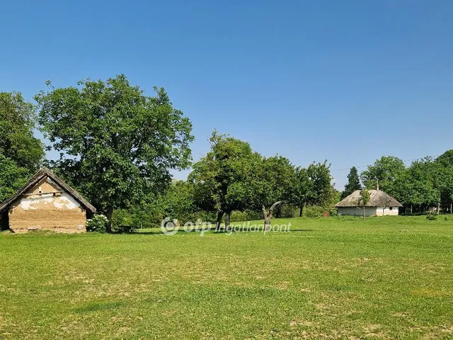 Eladó telek Balatonberény 12907 nm