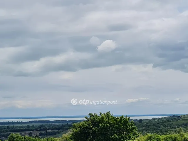 Eladó telek Lesencetomaj 3464 nm