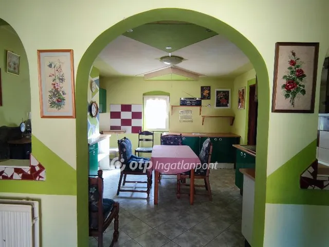 Eladó ház Csabrendek, Központi 75 nm