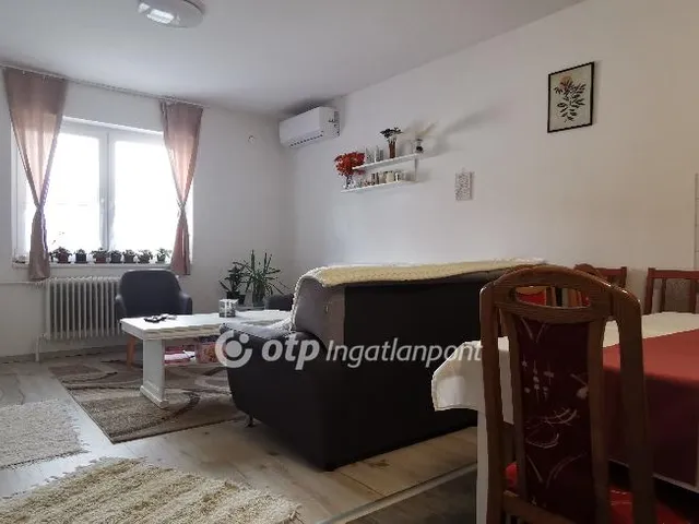 Eladó ház Raposka 228 nm