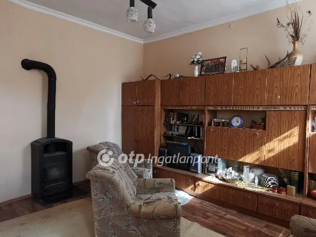 Eladó ház Sümeg 67 nm