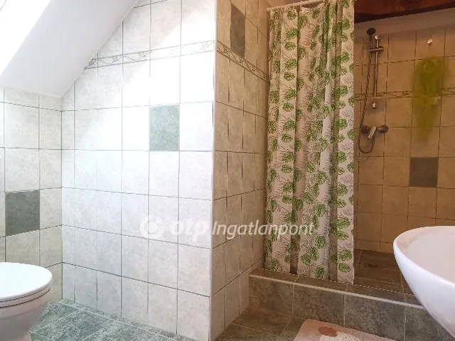 Eladó ház Káptalantóti 217 nm