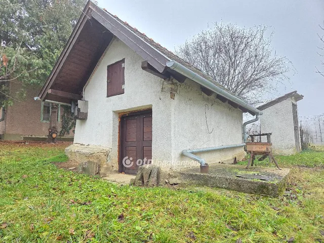 Eladó mezőgazdasági ingatlan Lesencefalu 2050 nm