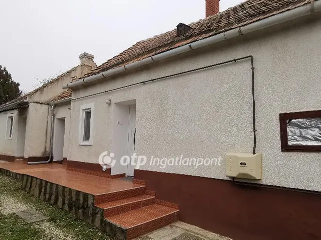 Eladó ház Sümeg 66 nm