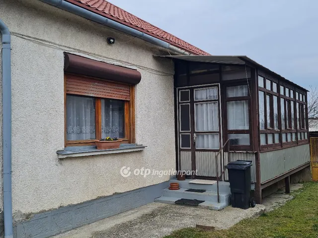 Eladó ház Lesenceistvánd 96 nm