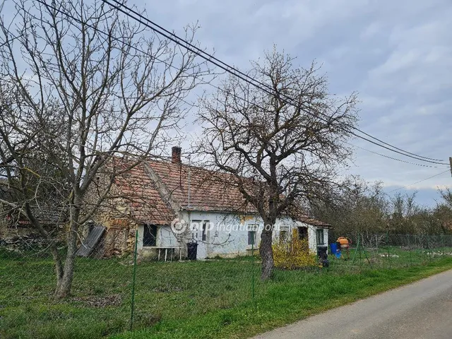 Eladó ház Nagyvázsony 70 nm