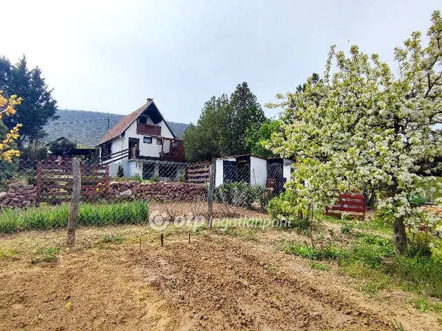 Eladó telek Balatonederics 1794 nm