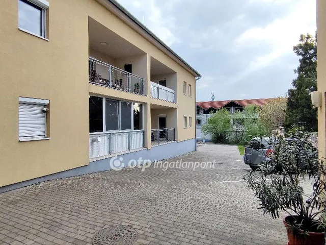 Eladó lakás Sümeg 69 nm