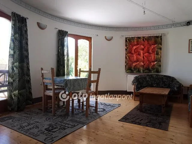 Eladó ház Balatonrendes 570 nm