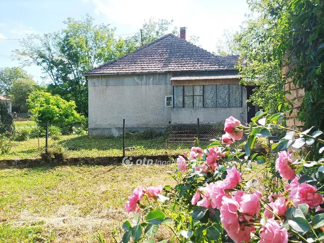 Eladó ház Ukk 73 nm